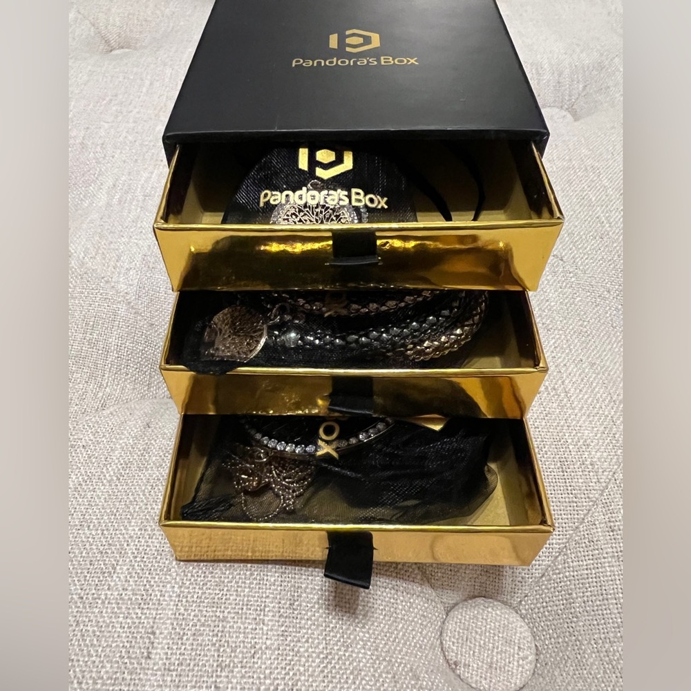Pandora's Box Tree Life Set - 3 Bracelets, Rhinestone Earrings & Necklace.